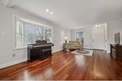 28 Morris Ave #DD, Summit, NJ 07901 - Photo 4