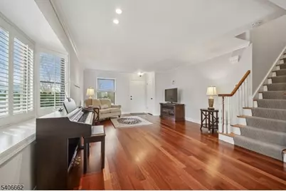 28 Morris Ave #DD, Summit, NJ 07901 - Photo 2