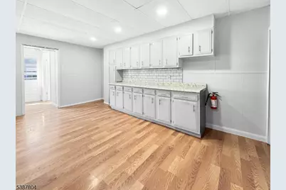 204 Mercer St, Phillipsburg, NJ 08865 - Photo 6