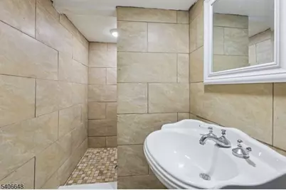 933 McCandless Pl, Linden, NJ 07036 - Photo 24