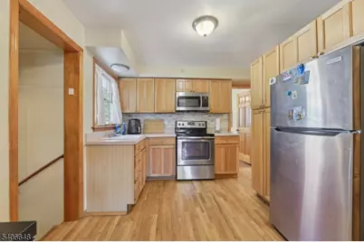 933 McCandless Pl, Linden, NJ 07036 - Photo 8