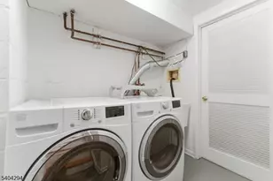 6 Essex St, Belleville Twp., NJ 07109 - Photo 18