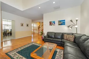 818 Kensington Ln, Livingston, NJ 07039 - Photo 6