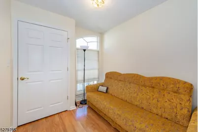 818 Kensington Ln, Livingston, NJ 07039 - Photo 16