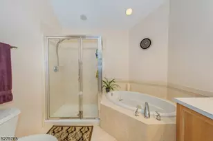 818 Kensington Ln, Livingston, NJ 07039 - Photo 22