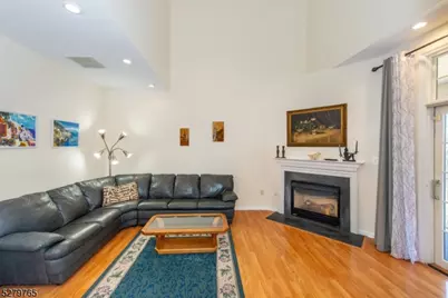 818 Kensington Ln, Livingston, NJ 07039 - Photo 14