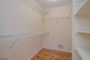 29 Amberly Ct, Franklin Township, NJ 08823 - Photo 20