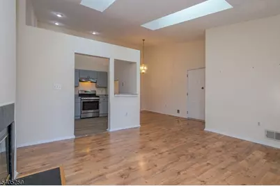 29 Amberly Ct, Franklin Township, NJ 08823 - Photo 10