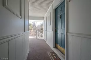 29 Amberly Ct, Franklin Township, NJ 08823 - Photo 4