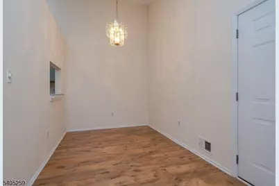 29 Amberly Ct, Franklin Township, NJ 08823 - Photo 6