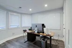 113 Sanford St, East Orange, NJ 07018 - Photo 10