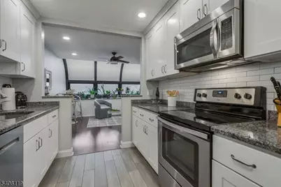 9 Cerone Ct, West Orange Township, NJ 07052 - Photo 10