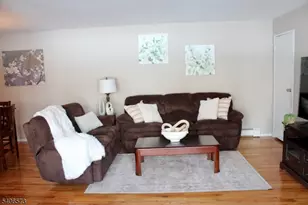 538 Andria Ave, Hillsborough Township, NJ 08844 - Photo 4