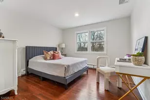 10 Edwards Pl, Millburn, NJ 07078 - Photo 26