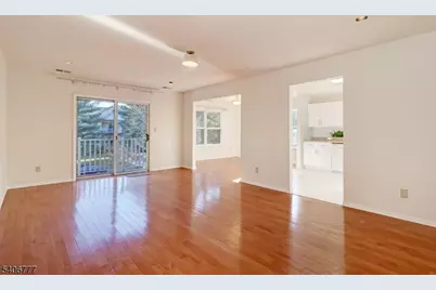 2 Katie Ct, East Hanover Township, NJ 07936 - Photo 2