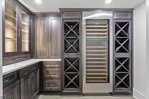 330 Hartshorn Dr, Millburn Twp., NJ 07078 - Photo 40