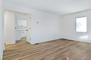 344 Maplewood Ave, Clifton, NJ 07013 - Photo 4