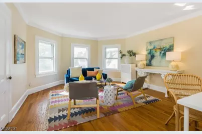 11 Mountainview Pl #2, Montclair, NJ 07042 - Photo 4