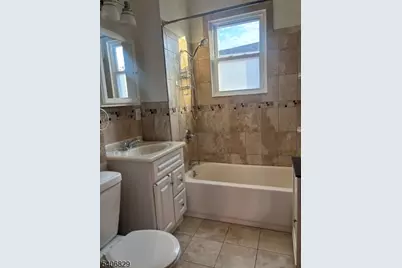 21 Main St, Linden, NJ 07036 - Photo 8