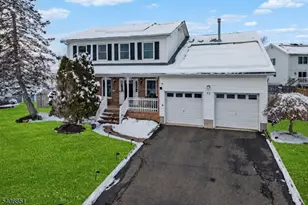 62 Longfield Dr, Hillsborough Township, NJ 08844 - Photo 2