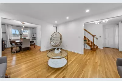 62 Longfield Dr, Hillsborough Township, NJ 08844 - Photo 8