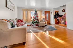 20 Bergen Ave, North Arlington, NJ 07031 - Photo 2