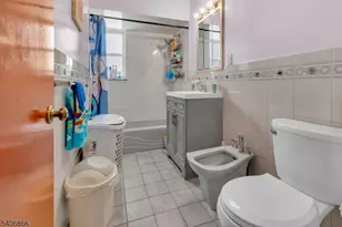 20 Bergen Ave, North Arlington, NJ 07031 - Photo 8