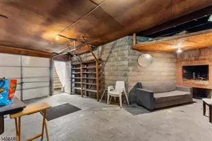 58 Van Buren St, Newark, NJ 07105 - Photo 16