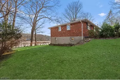 347 High Crest Dr, West Milford, NJ 07480 - Photo 6