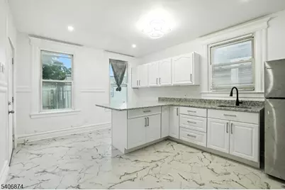 97 Hopkins Pl, Irvington, NJ 07111 - Photo 10