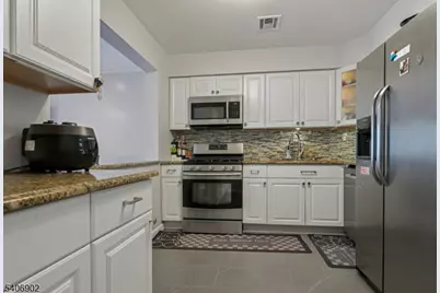 10 Depalma Ct, Franklin Township, NJ 08873 - Photo 12