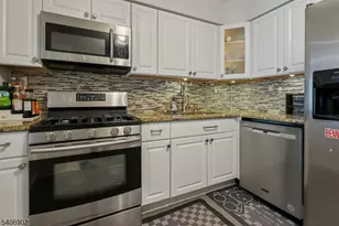 10 De Palma Ct, Franklin Township, NJ 08873 - Photo 8