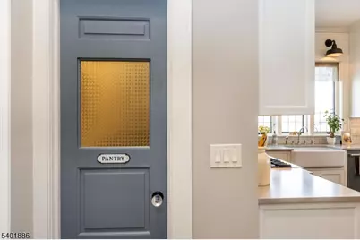 19 Hamilton Rd, Glen Ridge, NJ 07028 - Photo 8