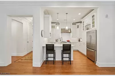 14 Euclid Ave #102, Summit, NJ 07901 - Photo 8