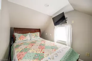 168 Clay St, Hackensack, NJ 07601 - Photo 18