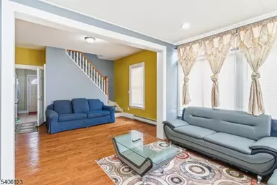 328 Hawthorne St, Orange, NJ 07050 - Photo 2