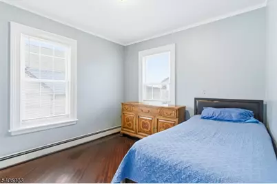 328 Hawthorne St, Orange, NJ 07050 - Photo 16