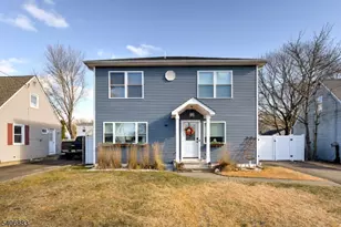 86 Burnside Pl, Wanaque, NJ 07420 - Photo 1