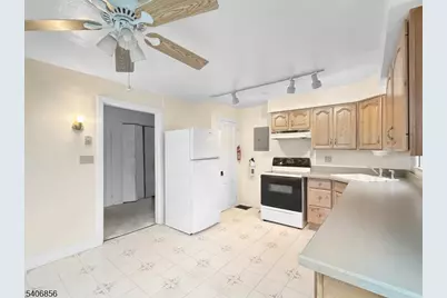 416-B Front Street, Belvidere, NJ 07823 - Photo 8