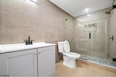 16 Sayre St, Elizabeth, NJ 07208 - Photo 12