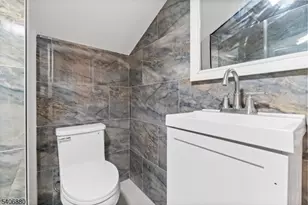 16 Sayre St, Elizabeth, NJ 07208 - Photo 26