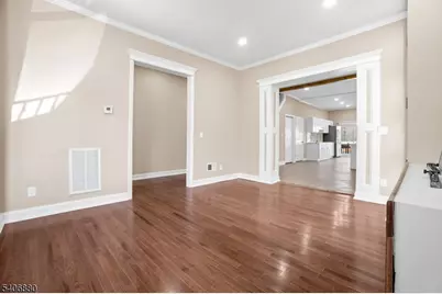 16 Sayre St, Elizabeth, NJ 07208 - Photo 2
