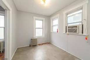 92 Mallory Ave, Jersey City, NJ 07304 - Photo 12