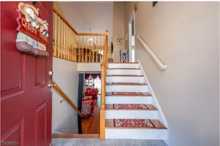 25 Oak Point Dr, Hamburg, NJ 07419 - Photo 4