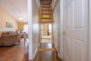 25 Oak Point Dr, Hamburg, NJ 07419 - Photo 16