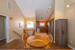 25 Oak Point Dr, Hamburg, NJ 07419 - Photo 8