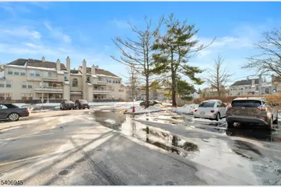 303 Trinity Ct #11, West Windsor Township, NJ 08540 - Photo 4