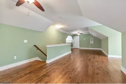 93 Edgewood Dr, Florham Park, NJ 07932 - Photo 28