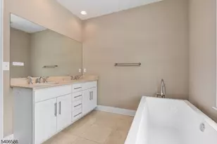 93 Edgewood Dr, Florham Park, NJ 07932 - Photo 20