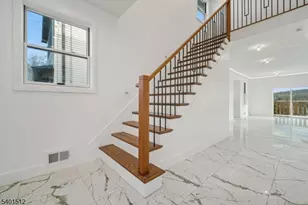 19 Mountain Ave, Mahwah, NJ 07430 - Photo 8